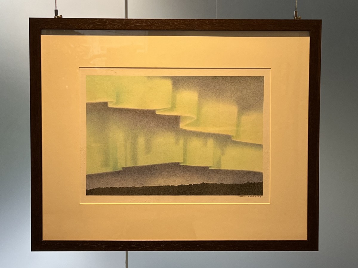 ดินสอสีไม้ที่ไล่แสงลงมาถึงใจ กับ นิทรรศการ RAY’ an array of light&nbsp;เมื่อแสงส่องถึง